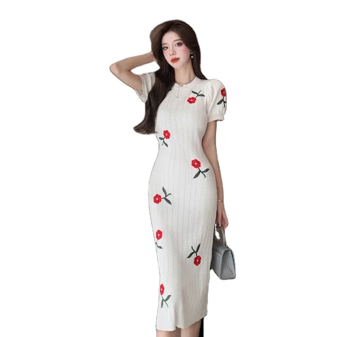 Summer Temperament French Slim Hip Skirt Rose Embroidery Knitted O-Neck Short-sleeved Dress Women