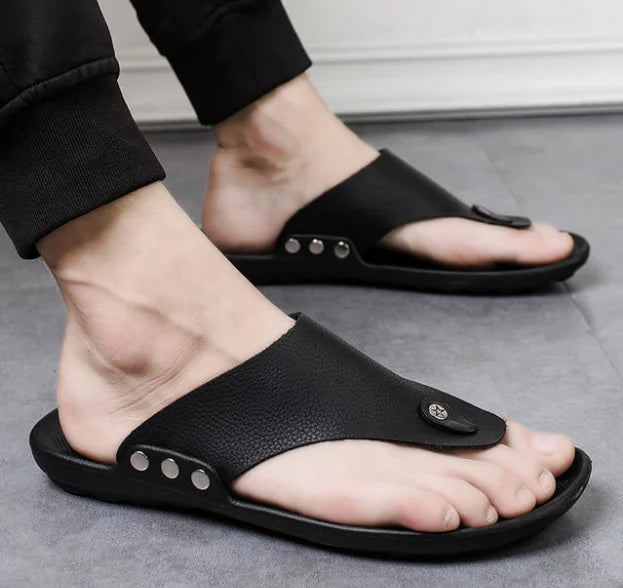 Men's Beach Shoes Breathable Flip Flops Casual Sandals and slippers Trendy Men's slippers 101