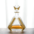 New Arrival NOVARE 650ml Lead-Free Gold-Plated Triangle Glass Whiskey Decanter LFGB Certified Classic Style Retirement Household