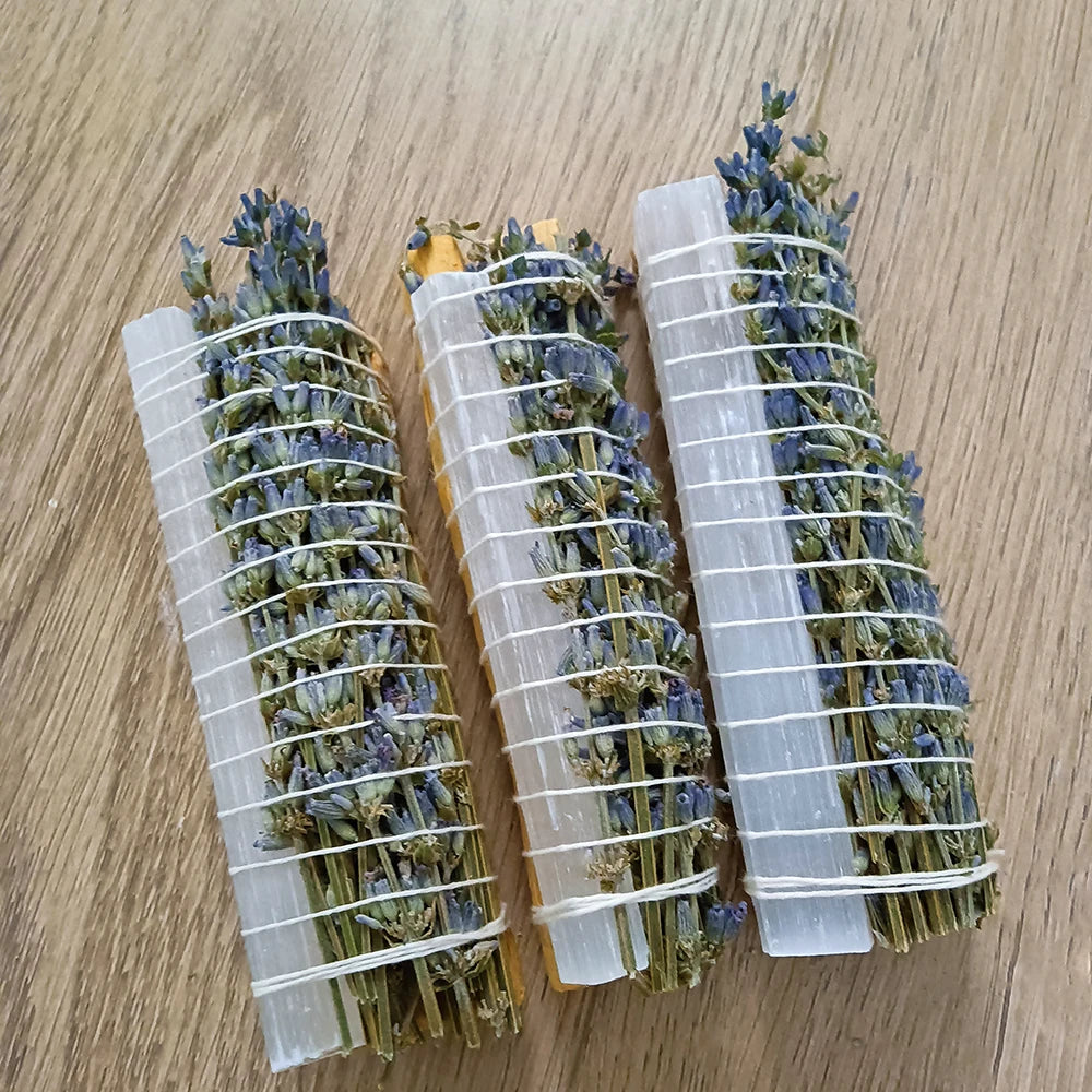 Palo Santo Lavender Sage Selenite Crystal Palo Santo Smudge Sticks with Healing Crystals Natural Energy Cleansing for Home
