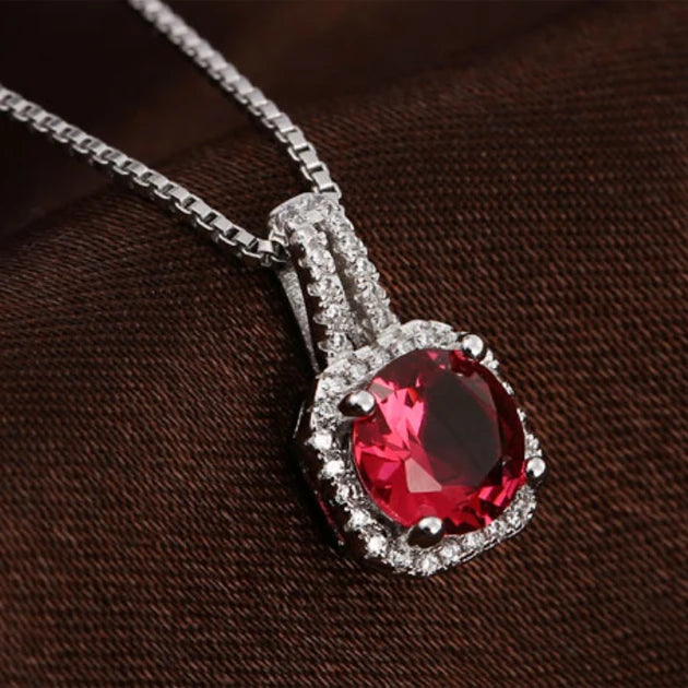 Silver-Plated Square Zircon Diamond Pendant Short Clavicle Necklace for Women Party Occasion