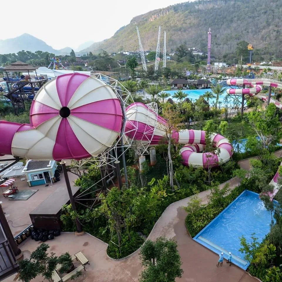 HOT SALE TRUMPET SLIDES  Amusement Park Equipment Park Water Slide Amusement Park Products