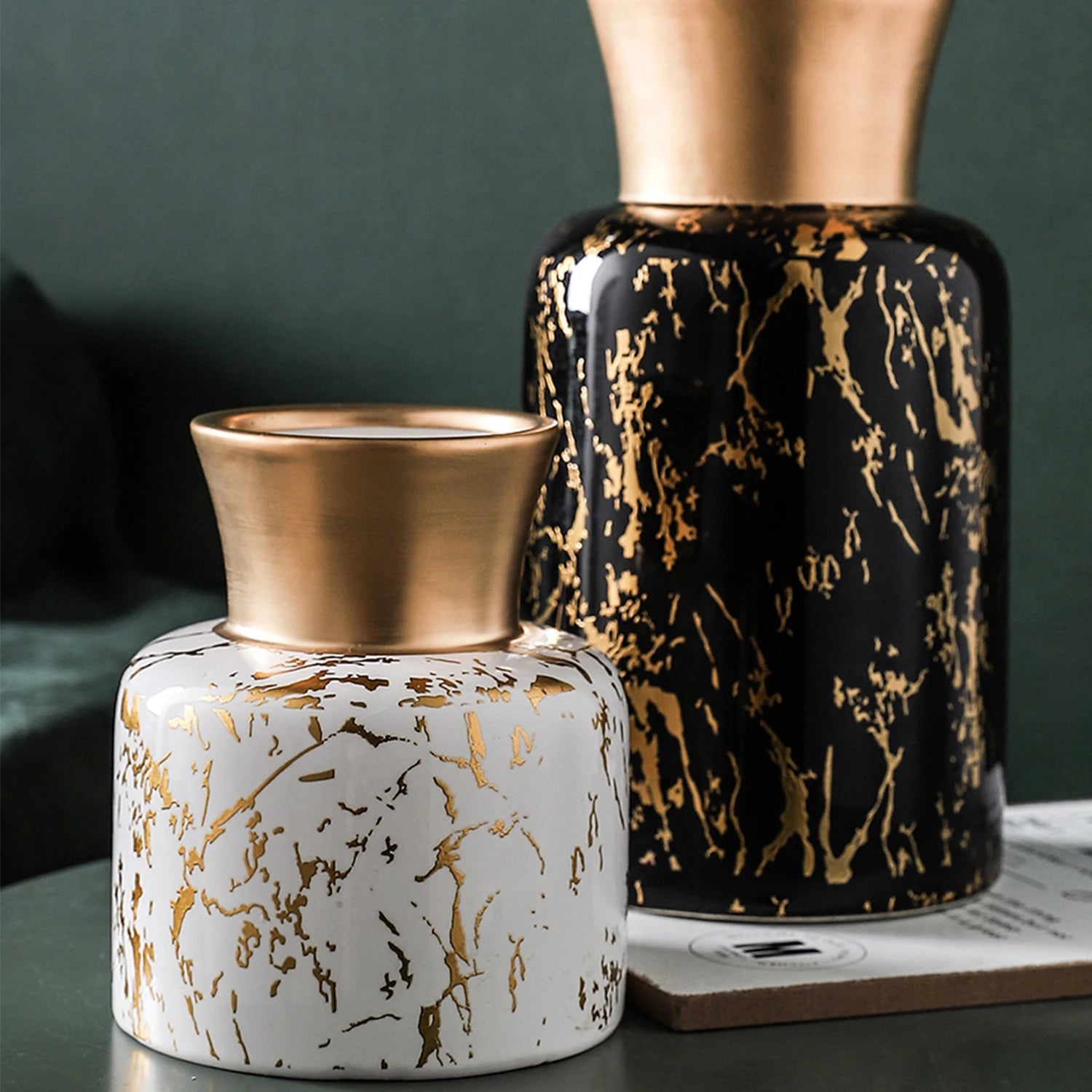 Modern Ceramic Flower Vase with Geometric Design Gradient Color Tabletop Vase for Home Decor and Centerpiece Decoration