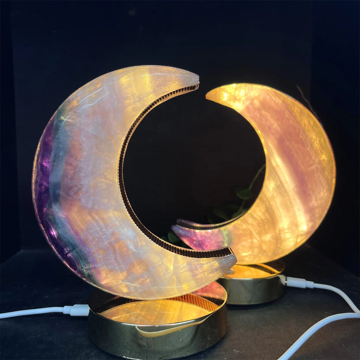 Wholesale Natural Crystal Stone Healing Crystals Stone Fluorite Moon Shape Lamp Crystal Lamp for Decor