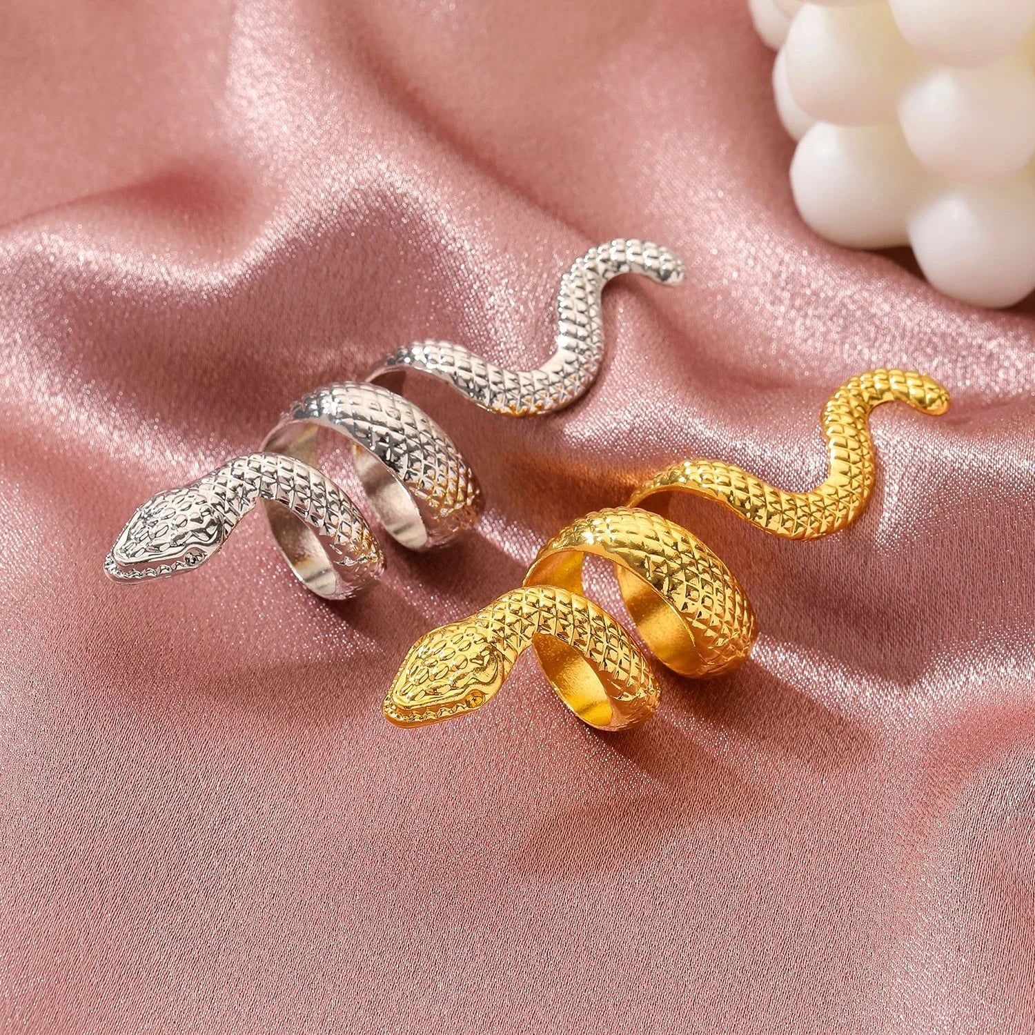 SC Hot Punk Snake Shape Animal Rings Retro Serpentine Gold Plated Rings Exaggerated Long Silver Gold Snake Rings for Men Women