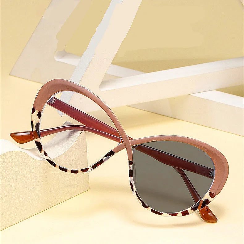 Logo Custom 2025 Fashion Oval Frame Lens Color Change Glasses Photochromic Anti Blue Light Women Glasses