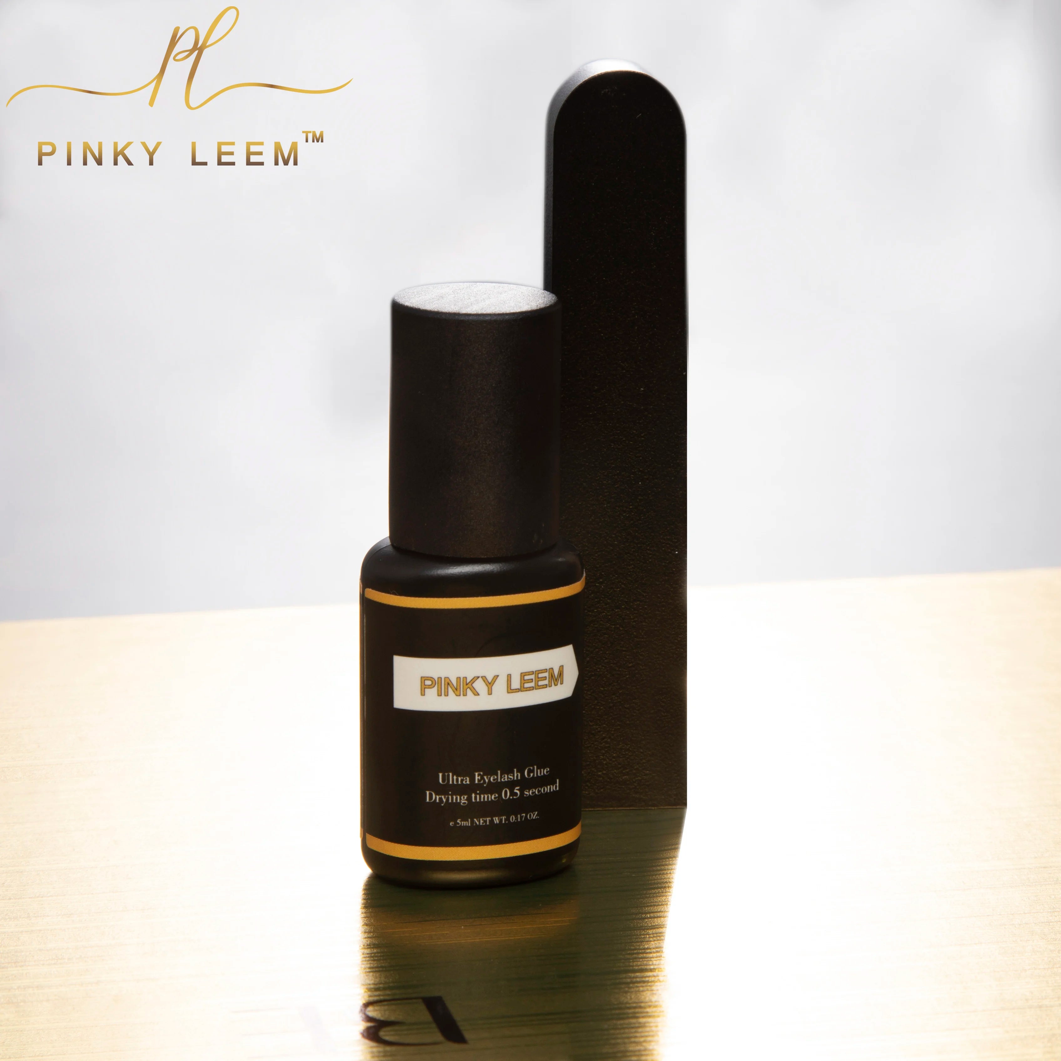 Pinky Leem Custom logo Latex Free Eyelash Glue Waterproof Design Eye Lash Glue Private Label Lashes Glue