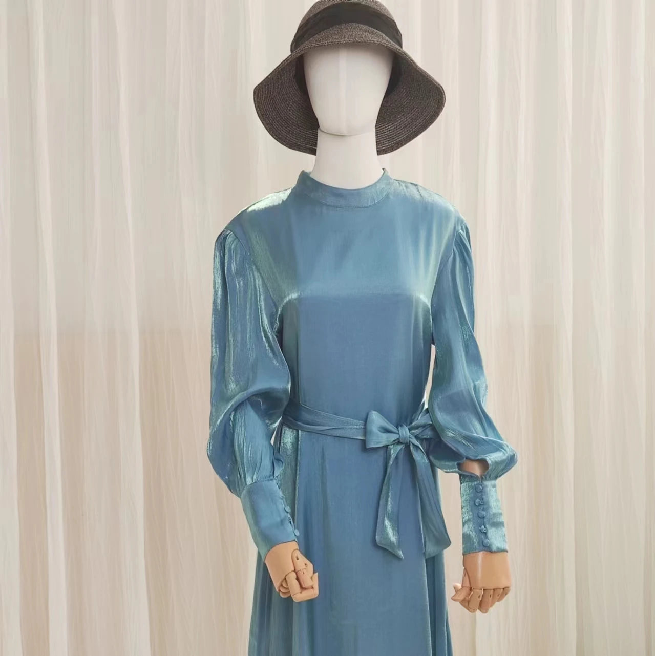 MLD1017 Elegant Islamic Clothing Solid Color Muslim Women's Long Sleeve Abaya Satin Loose Fit Size  Daily Wear Modest Dress