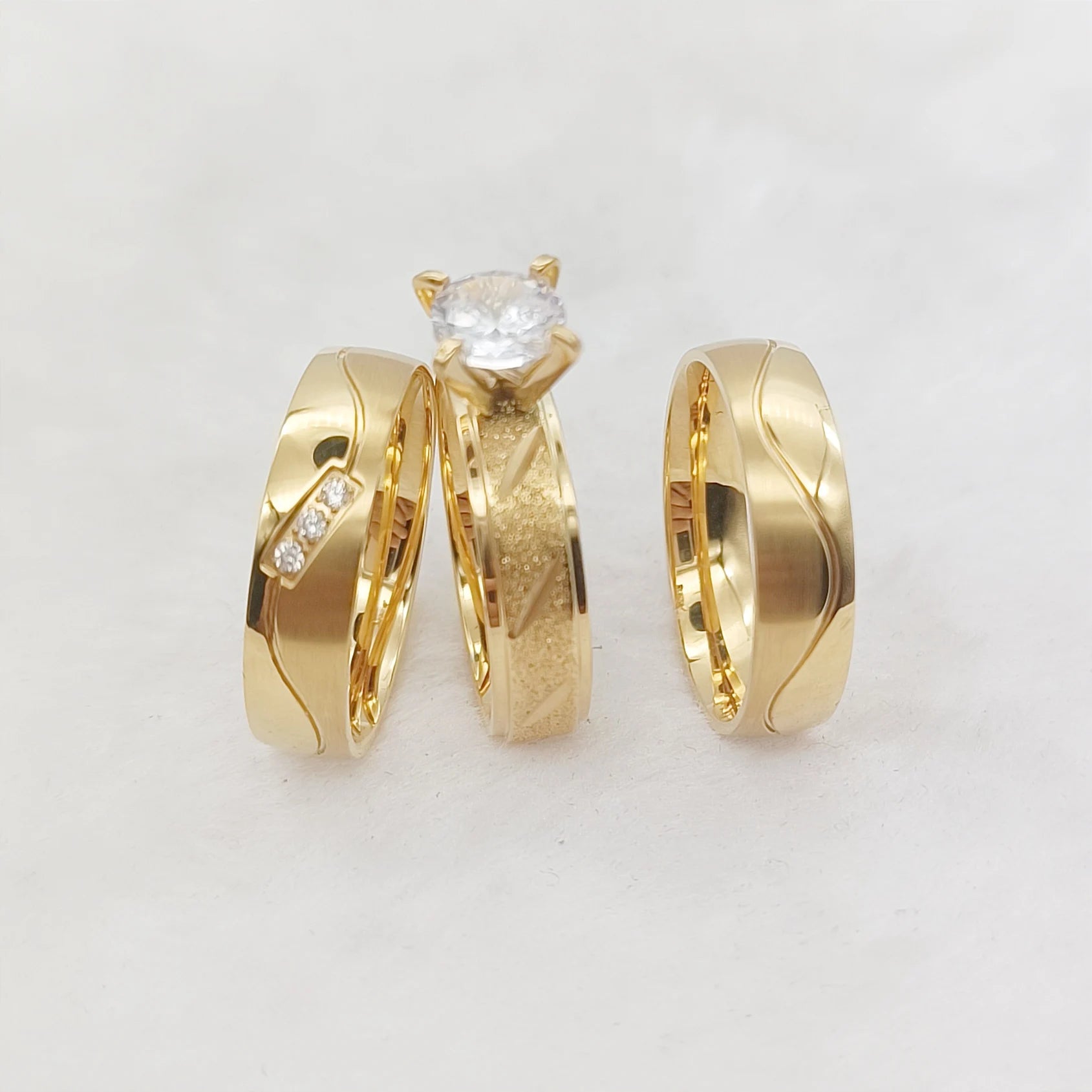 Beautiful 18K Gold Plated 3pcs Love Alliance Wedding Engagement Rings Sets Stainless Steel Zircon for Men Women Perfect Gift