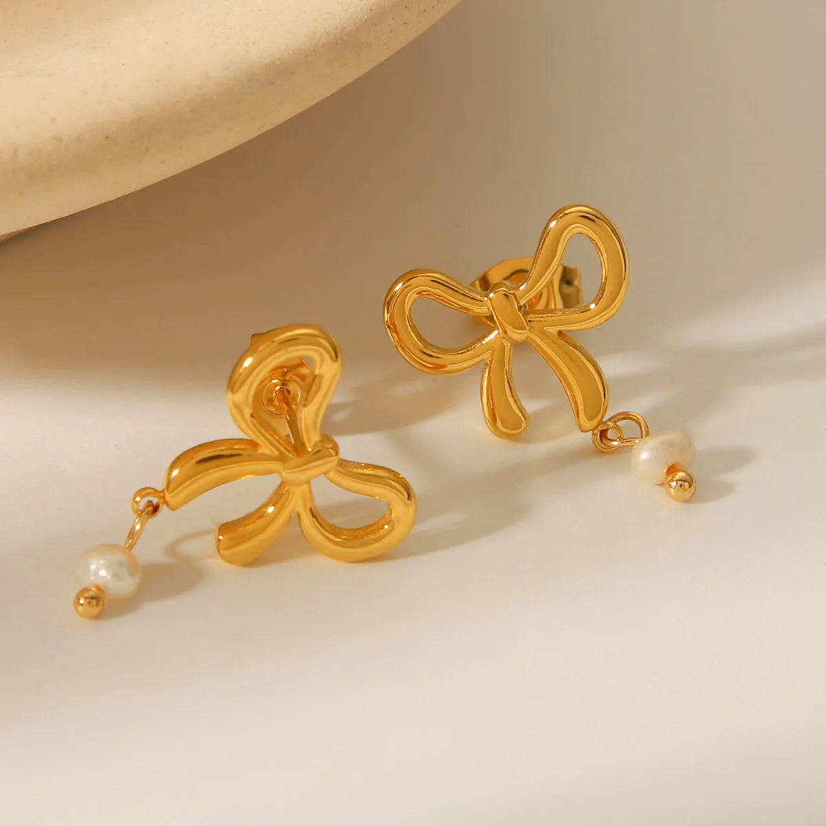 Wholesale Bulk Stainless Steel PVD Elegant Bow Knot Shaped 18K Gold Plated Pearl Drop Earrings for Gift