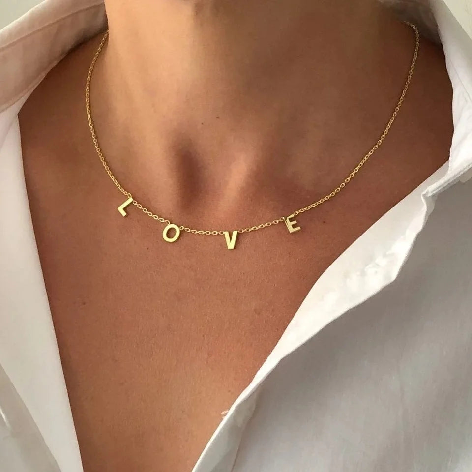 New 18K Gold Plated Love Letter Charm Dangle Necklace Gift for Mom Valentines Mother's Day Bridesmaids Initial Necklace Jewelry