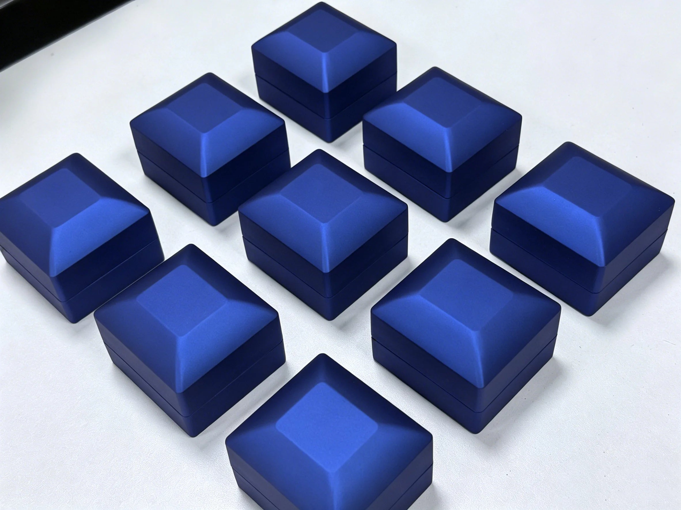 Dark Blue LED Jewelry Box Wholesale Blue LED Ring Box Customized Logo for Diamonds Packaging