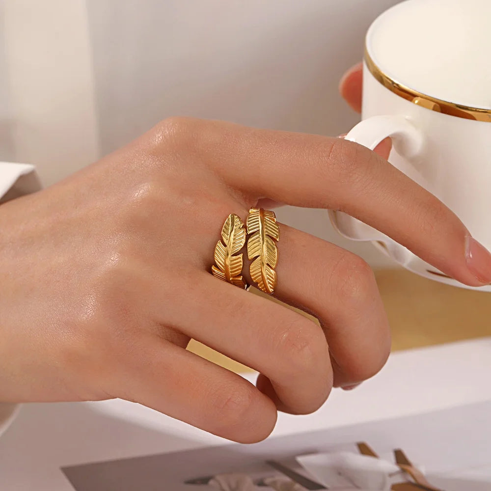 Popular Stainless Steel Leaf Rings Personalized Versatile Real Gold Electroplated Titanium Steel Rings Wholesale for Women