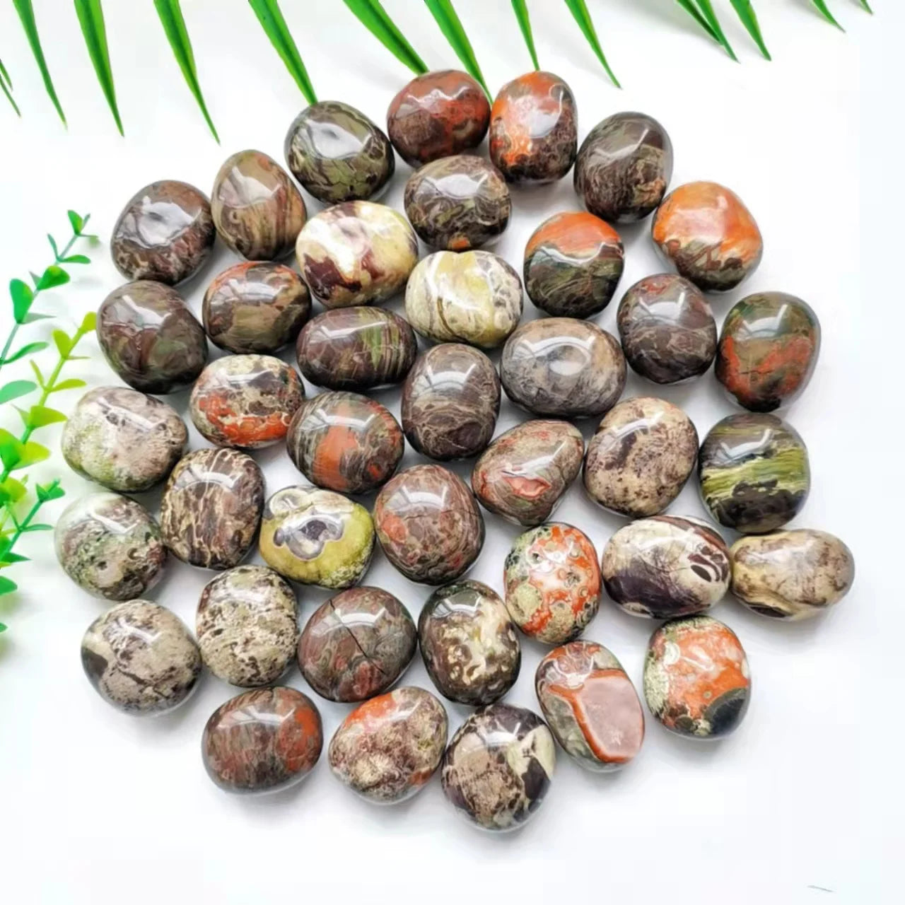 Wholesale Natural Polished Healing Crystal Money Agate Tumble Stone Carvings for Gift Decoration