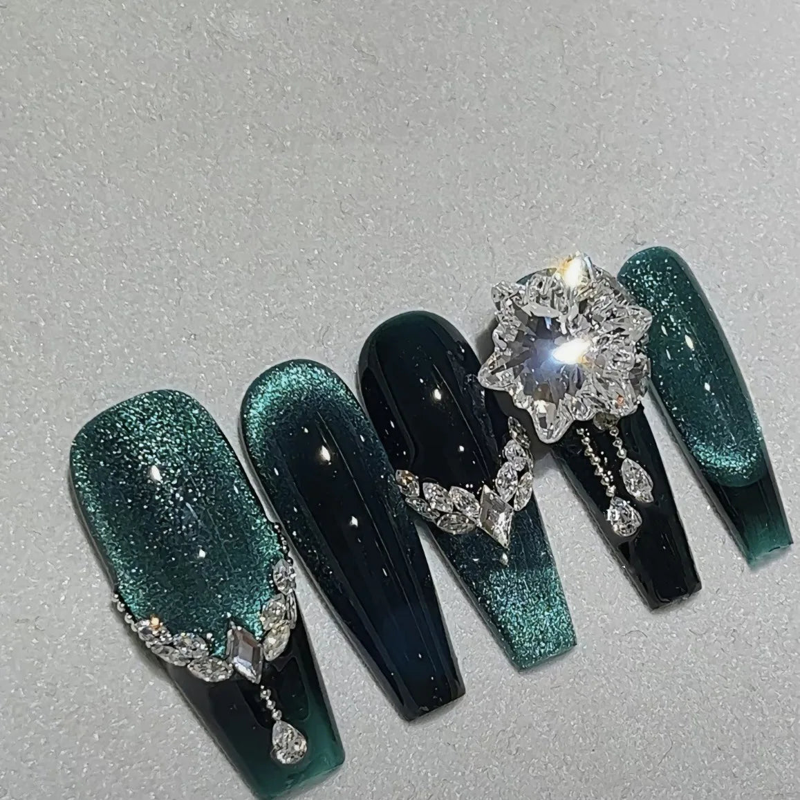 Dark Green Gems Cat Eye Effective Handmade 10pcs Acrylic Fake Artificial Long Coffin Gel Wear Press on Nails