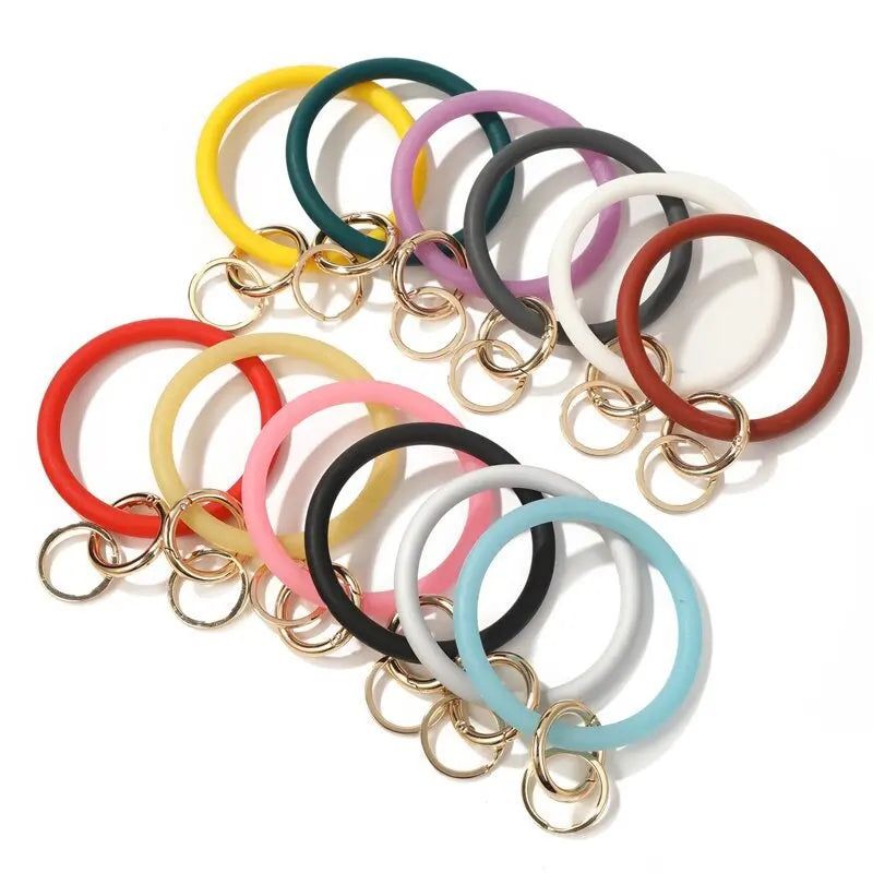 Hot Sell Sport Bangle Chain BraceletRound Silicone Wristlet Keychain Holder Silicone Key Rings for Women Girls Gifts