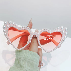 7312 Fashion 2024 Heart Sunglasses Women Heart Shaped Wholesale Stock Eyewear With White Pearls Sun Glasses for Girl Luxury Sh