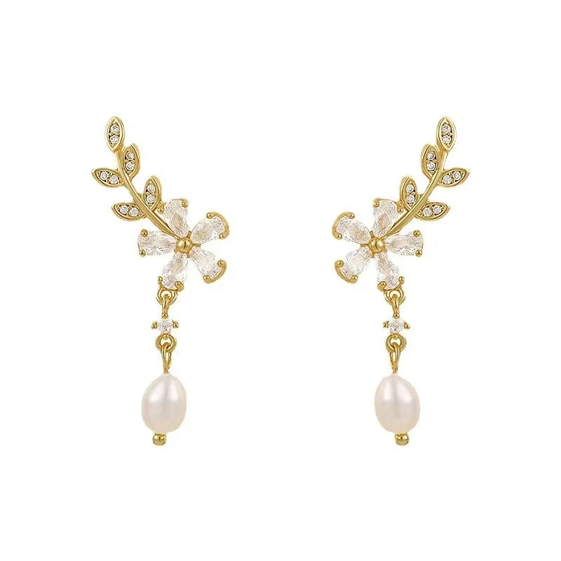 AA00768 Sweet Zircon Flowers Earrings Fashion Temperament Pearl Earring Fashionable Ear Studs