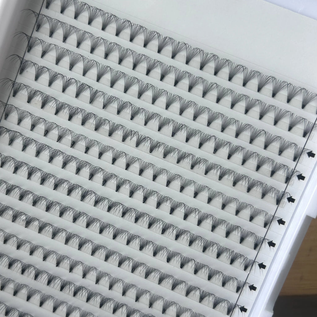 Wholesale Best Quality 10D Volume Fan Thick Base Synthetic Silk 0.07mm Bottom Taped Premade Fans Eyelashes