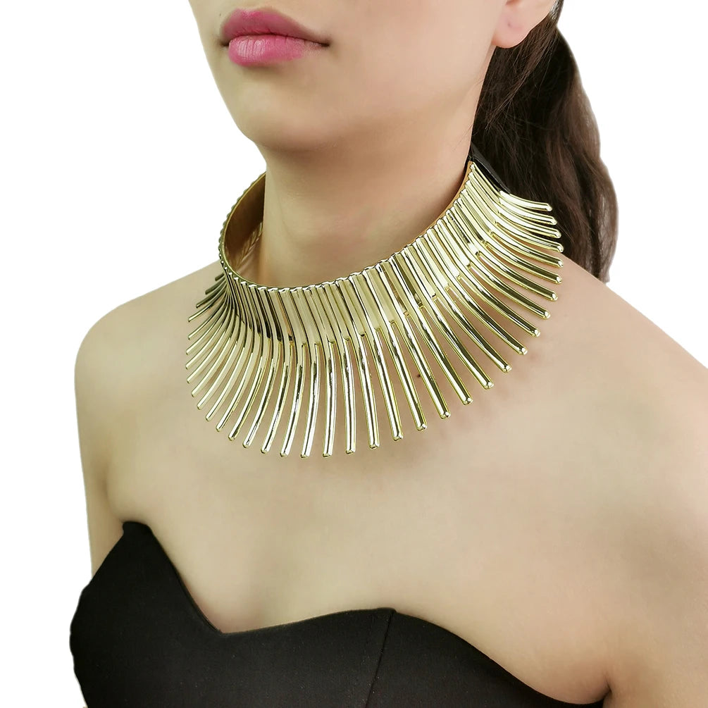 Ethnic Fashion Luxury Exaggerated Punk Bending Collar Necklace Exquisite Smooth India Choker for Women Party Jewelry Accessory