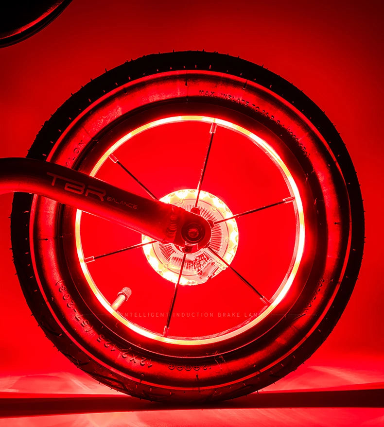 New Cool 7 Colors Smart Switch LED Bike Wheel Light USB Rechargeable LED Bicycle Hub Light for Bike Wheels