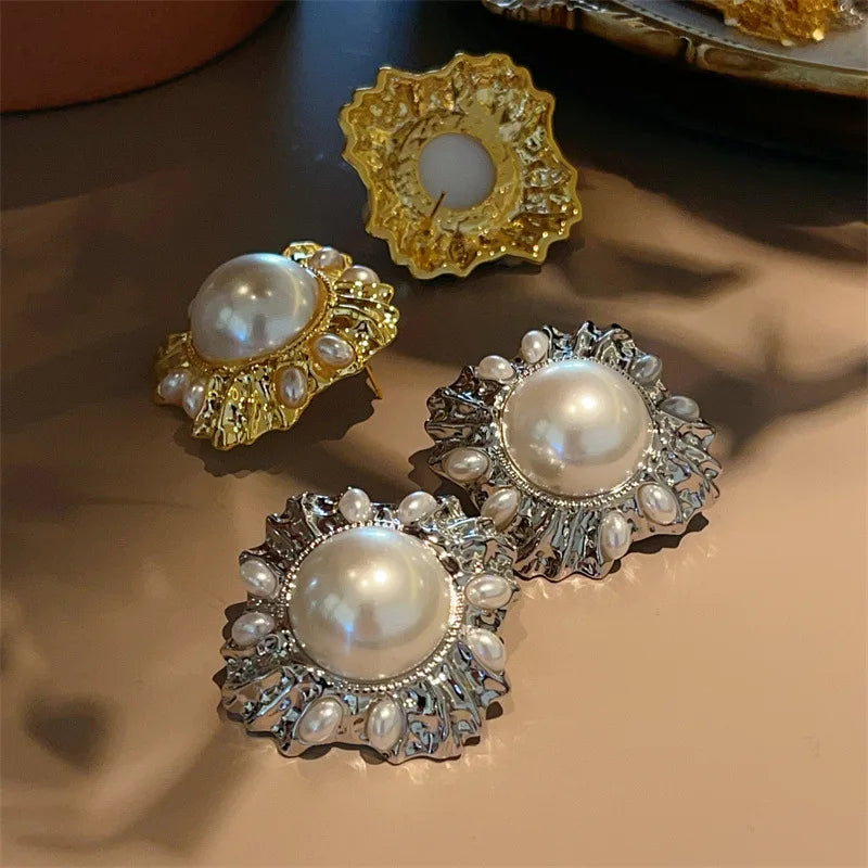 Maiou 2026 New Arrival Vintage Designer Statement Luxury Pearl Gold Plated Big Stud Earrings Jewelry Wedding Engagement