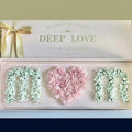 Chengruo Custom Embossed Wedding Pack Gift Bouquet Box Luxuriating Mom I love You MM Packaging for Unique Display of Flowers
