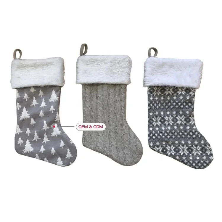 Factory Direct Wholesale OEM/ODM Polyester Embroidery 18inch Traditional Knitting Christmas Decorations Small Stockings Tree