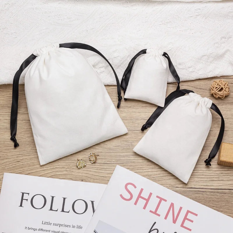 Wholesale Customized Organic Cotton Pouch Soft Natural Reusable Pull String Muslin Drawstring for Perfume Shampoo Face Cream