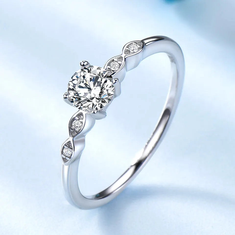 Classic Elegant Italian Trendy Design 925 Silver Ring for Women with 5 White CZ Stones Fine Gemstone Jewelry Rings