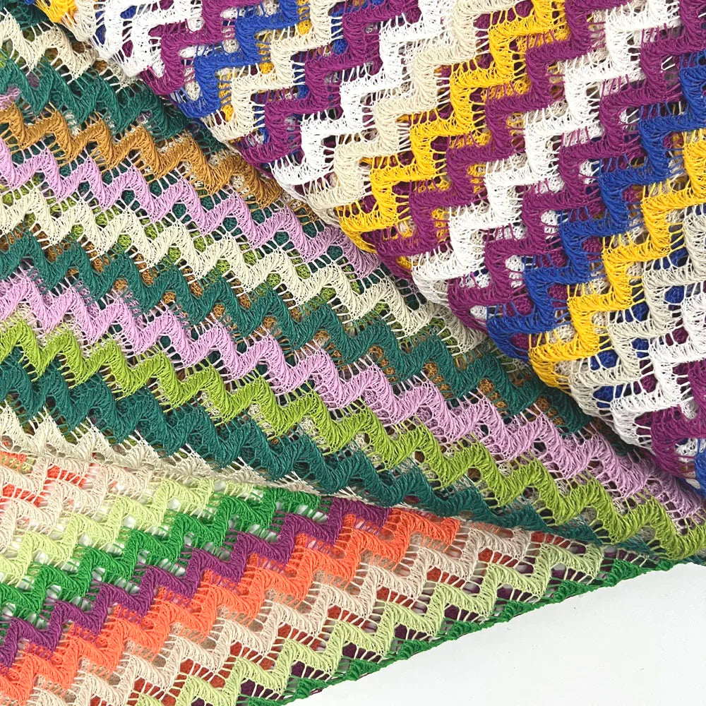 Wholesale Beautiful Colors Wavy 100% Polyester Textile Yarn Dyed Lace Fabric for Women Dress