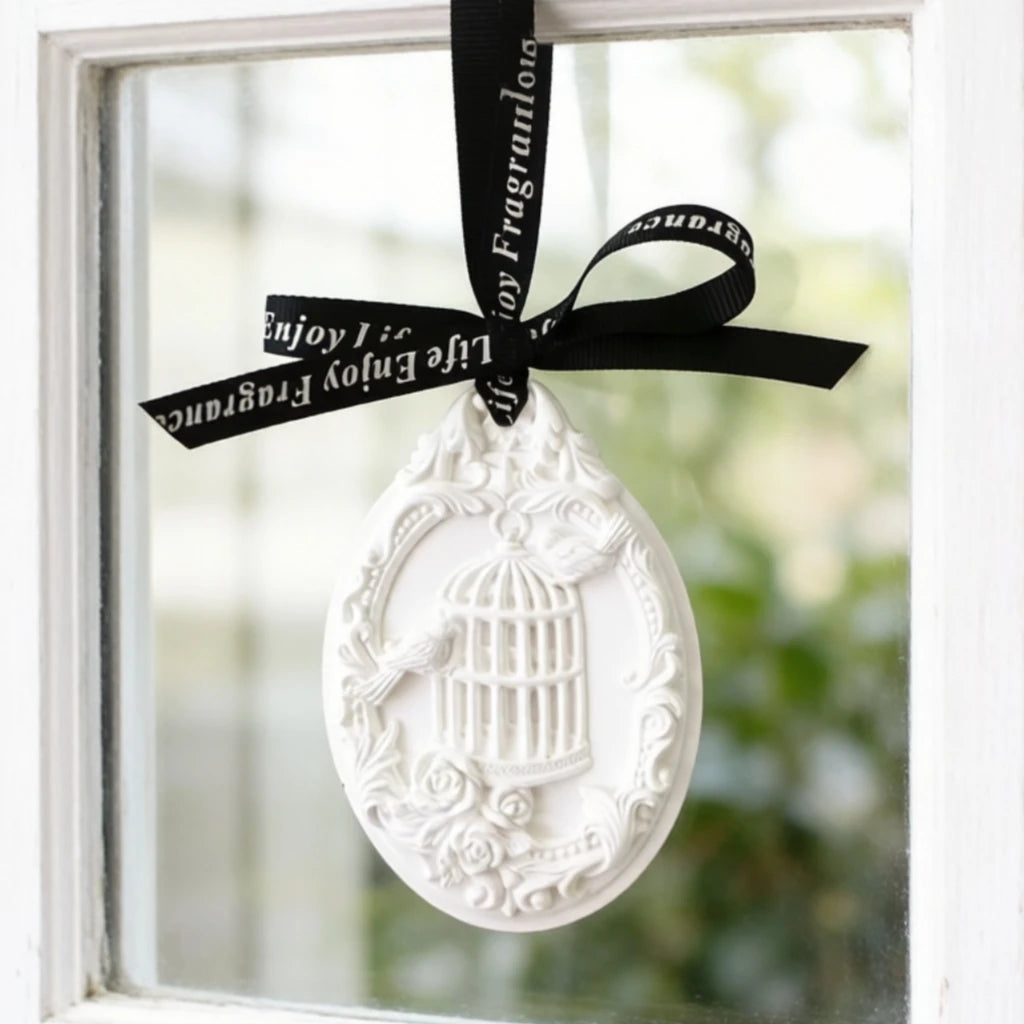 Wholesale Hanging Car Wardrobe Air Freshener Scented Ceramic Aroma Plaster Porcelain Flower Fragrance Essential Oil Diffuser