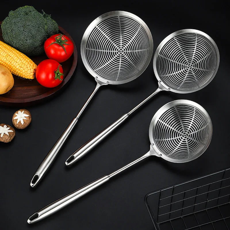 Professional Kitchen Utensil-Stainless Steel Skimmer Spoon with Long Handle Slotted Design
