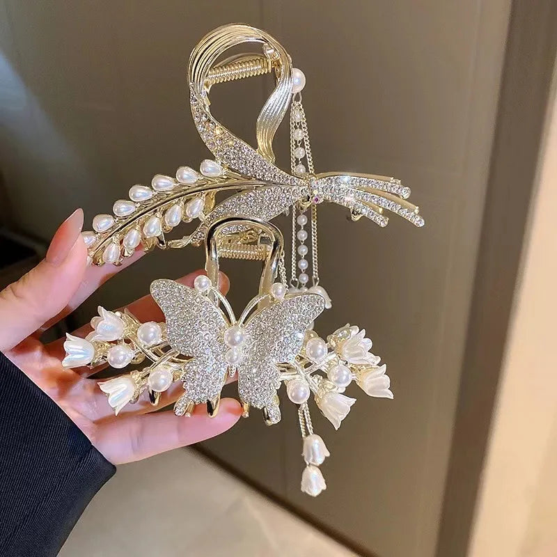 Fashion Shiny Crystal Barrettes for Women Summer Metal Butterfly Shark Hairpin Female Cute Large Claw Hair Clip
