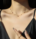 2022 Fashion New Stainless Steel 18K Gold Texture Light Luxury Handmade Gold Bead Chain Natural Garnet Choker Necklace