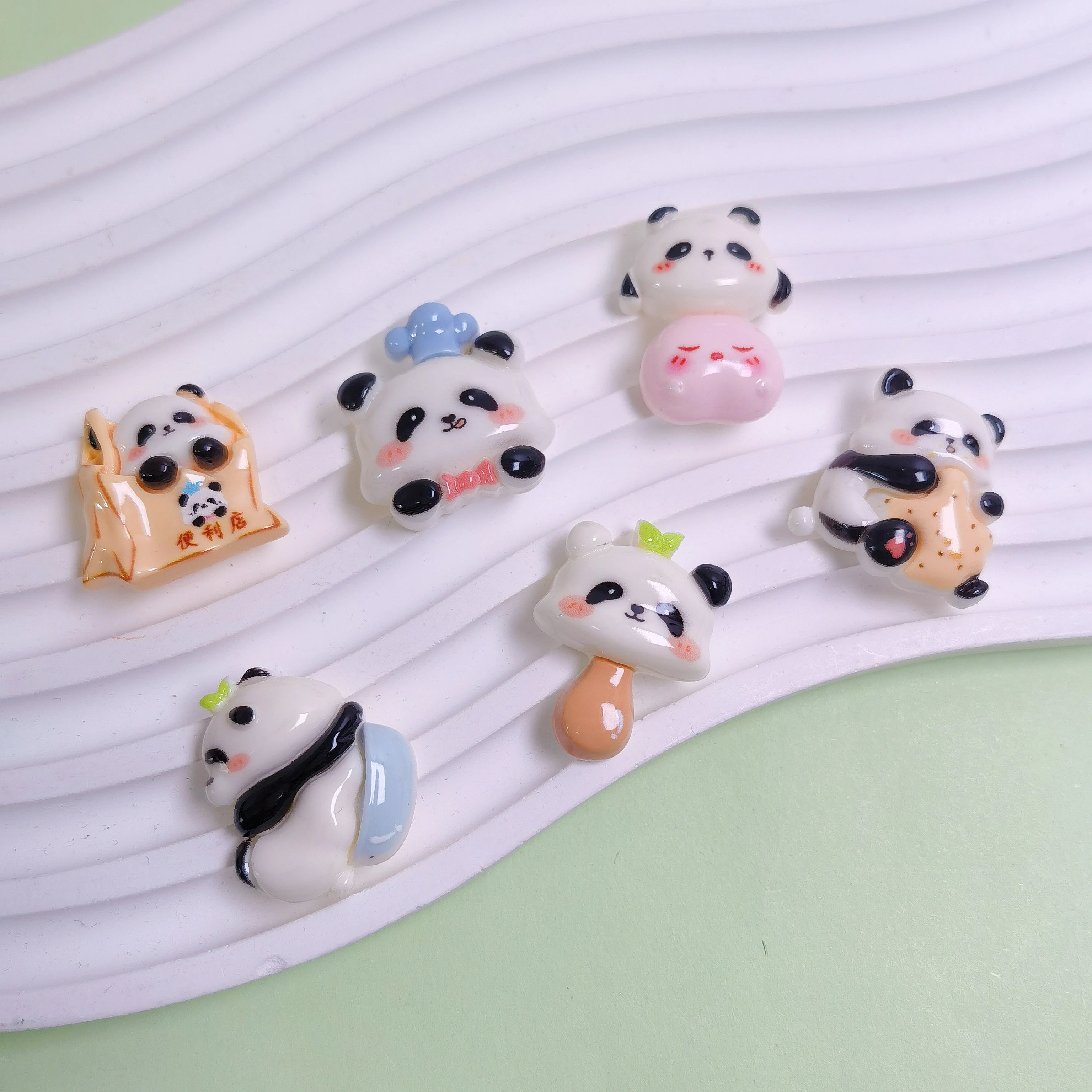100pcs Cartoon Panda Figure Resin Cabochon Flatback for DIY Decoration Accessories Wholesale Ornament Bulk Supplier
