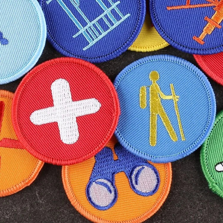 Wholesale Round Patch 5cm DIA. Heat Press Iron on Sports Club Embroidery Logo Custom Clothes Embroidered Patches