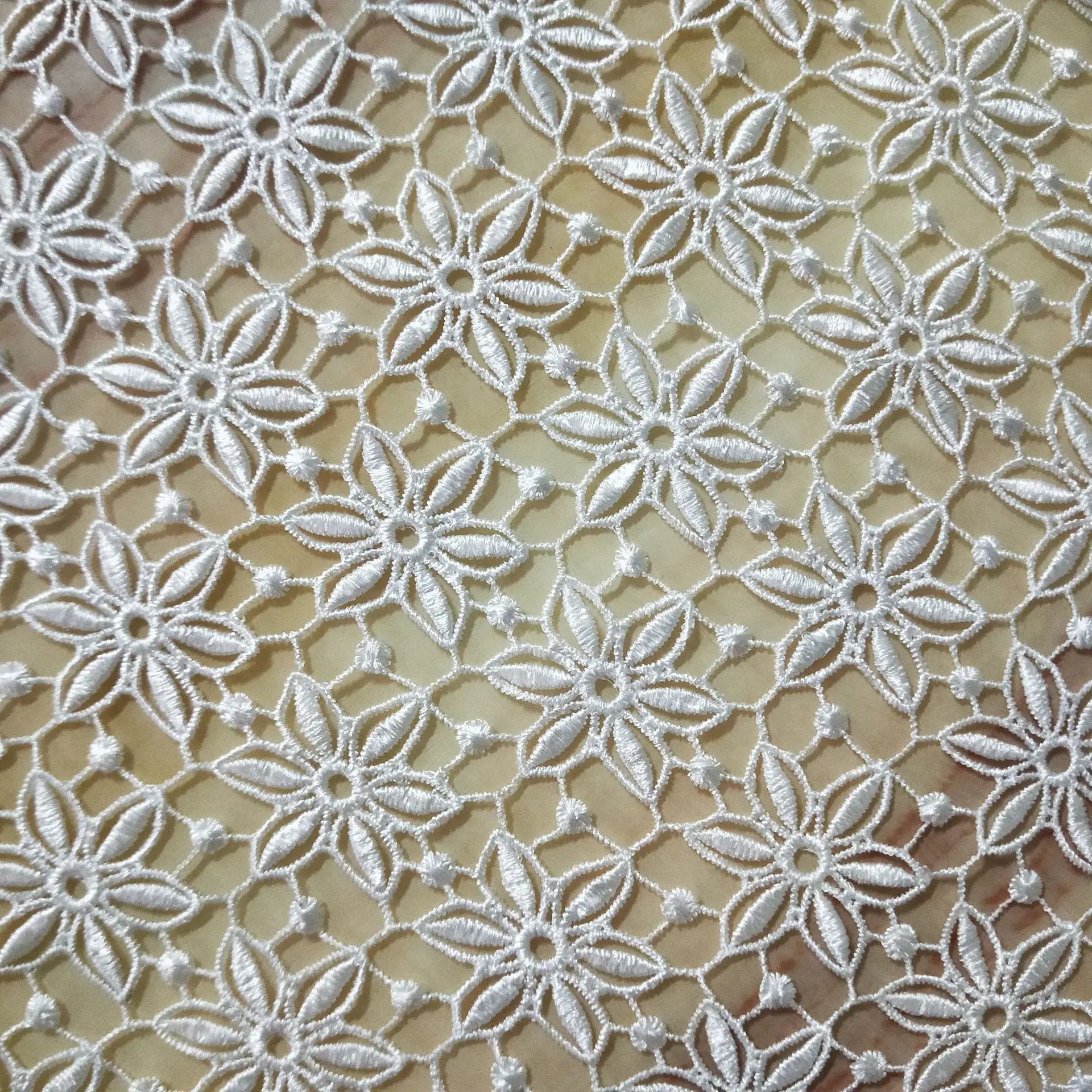 White Guipure Lace Fabric Water Soluble Dubai Dress Fabric