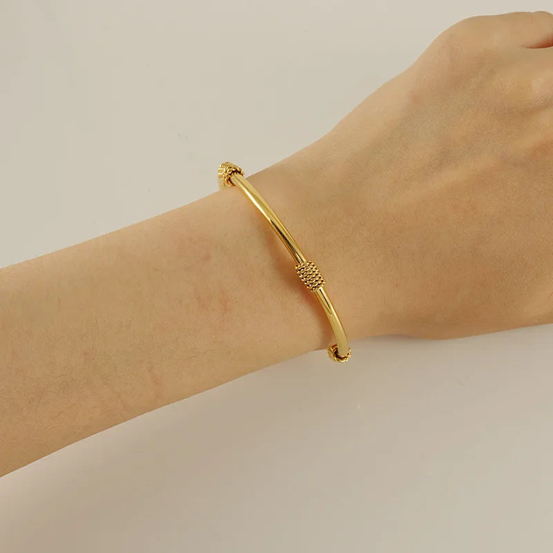 Vintage INS Style Open Bracelet for Women Adjustable Stainless Steel C-Shaped Fashion Bangle