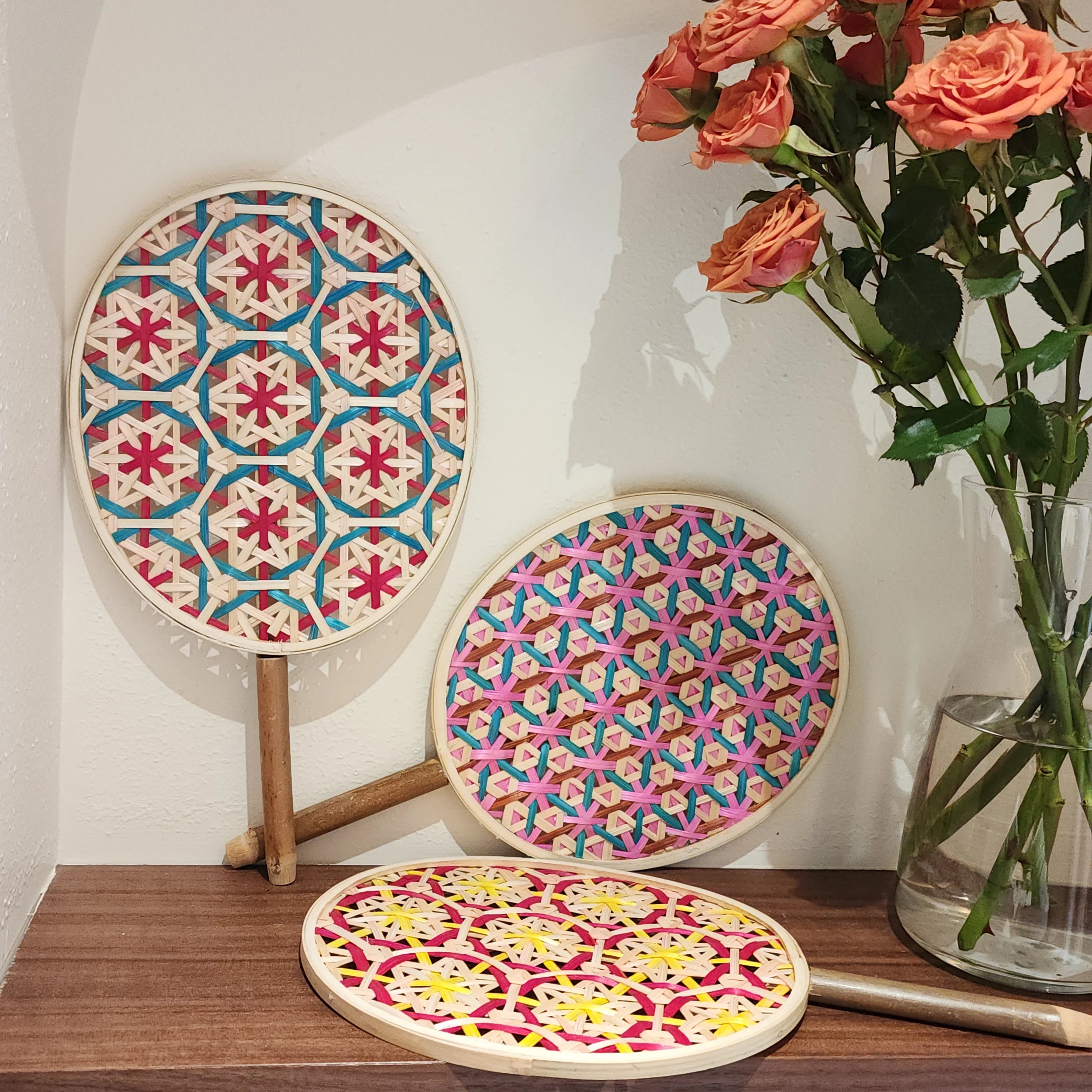 Raiifa Handcrafted Bamboo Hand Fans Wedding Supplier Home Art Beach Decorations Souvenir Wall Art Gifts Hand Woven Woven Design