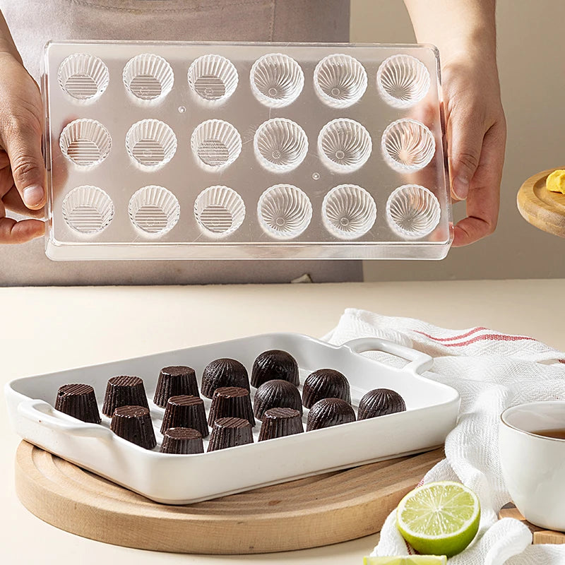 Professional 3D Polycarbonate Sphere Mould Mini Chocolate Bonbons Candy Bar Baking Pastry Tools Plastic Confectionery Mold