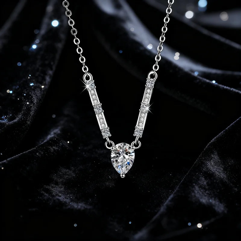 Fashion Simple D Color Moissanite Teardrop Pendant S925 Sterling Silver Necklace Female