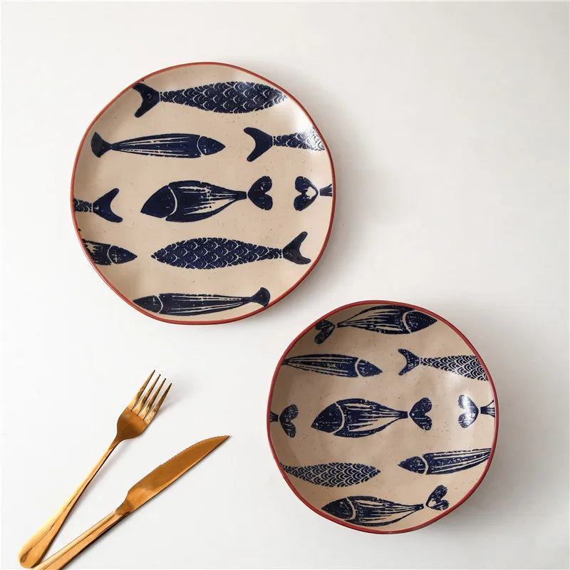 Vintage Widely Used Glaze Round Hot Sale Hand Painted Fish Design Restaurant Ceramic Plate for Dinner