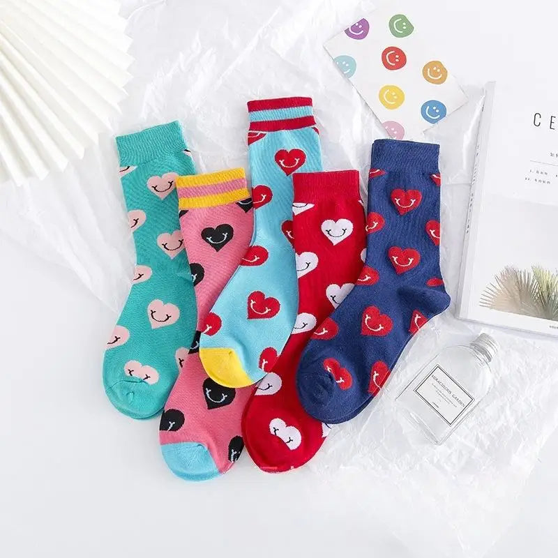 Wholesale Trendy Novelty Jacquard Pattern Socks With Hearts Funny Happy Cotton Crew Socks for Women
