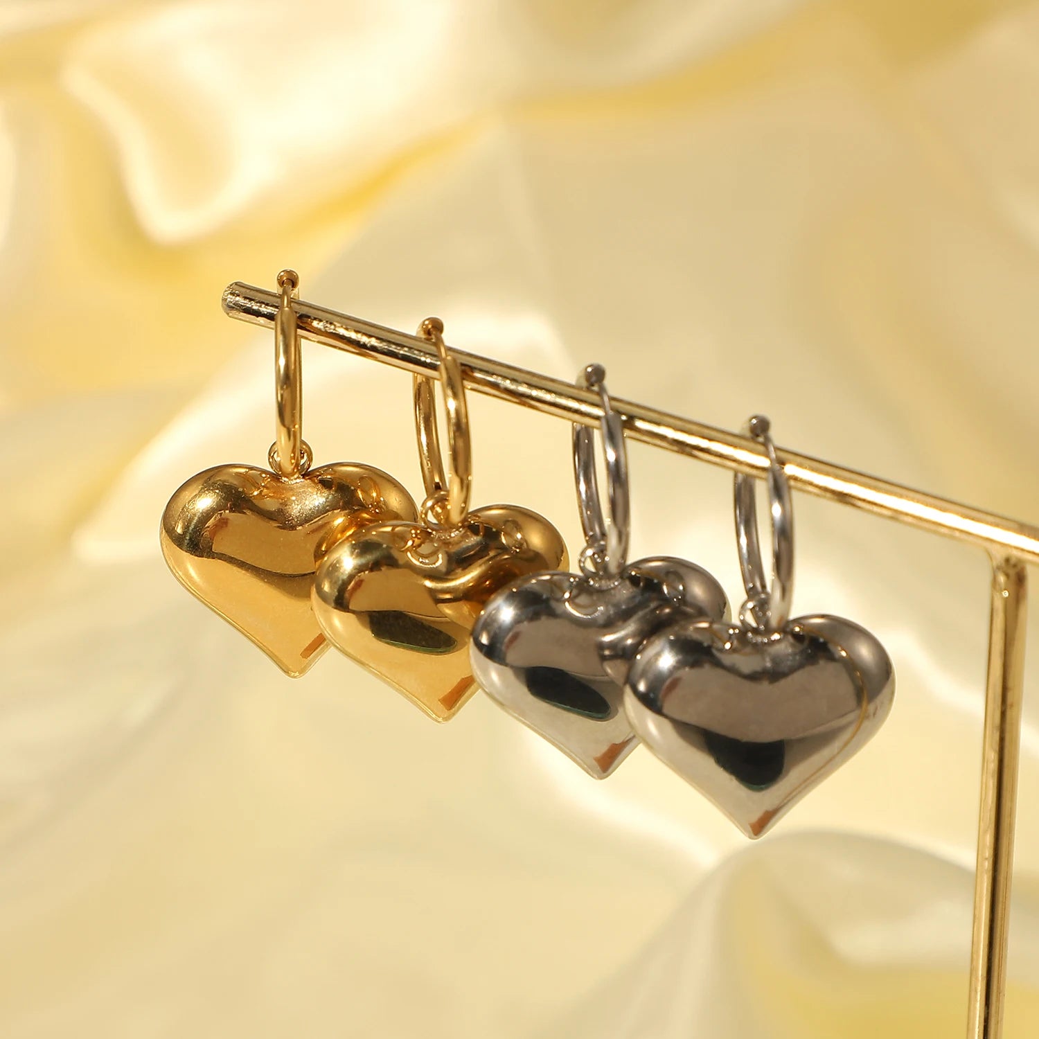 14K PVD Gold Plated Women's Minimalist Earrings Luxury Big Puff Heart Hollow Hoop for Weddings Parties Gifts Stainless Steel