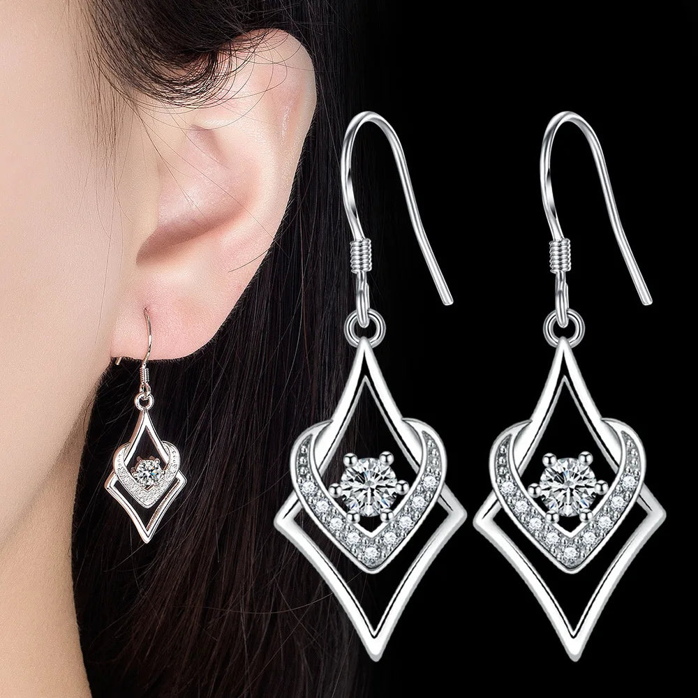 New Simple and Elegant Fashion Zircon Diamond Earrings Women's Water Cube Earrings