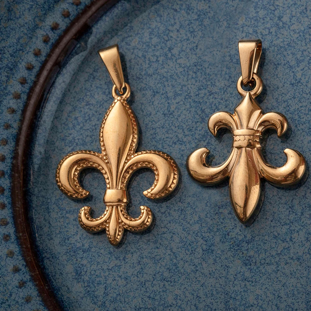 Vintage Custom Gold Plated Iris Pendant Stainless Steel Nickel Free Waterproof Jewelry Cross Fleur De Lis Pendant for Men Women