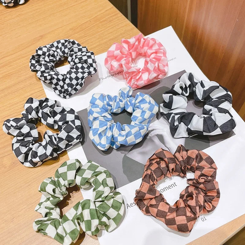 Wholesale Girls Colorful Black White Vintage Print Plaid Patterned Scrunchie Accessories Checker Scrunchies Checkered Hair Tie