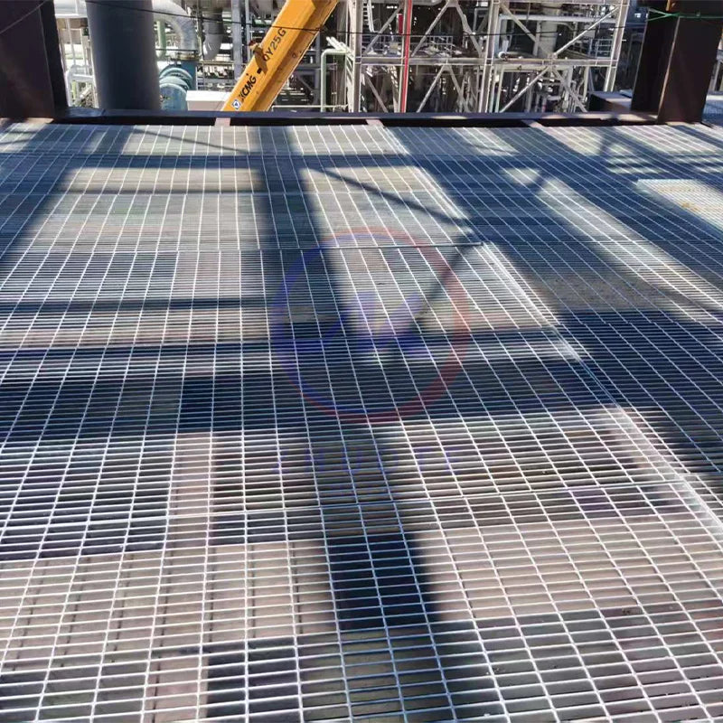 149 Modern Coated Stainless Steel Welded Grating Panel with Anti-Corrosion & Durable Features for Industrial Platform & Walkway
