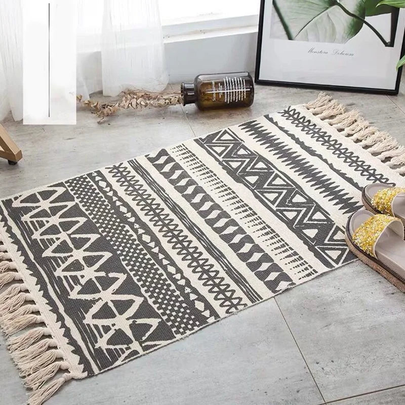 Cotton Linen Area Rug Machine Washable Black and Cream White Woven Rug with Tassels Rug for Living Room Kitchen Floor